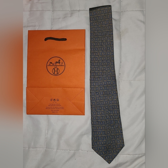 Authentic preloved Hermès tie - Picture 6 of 6